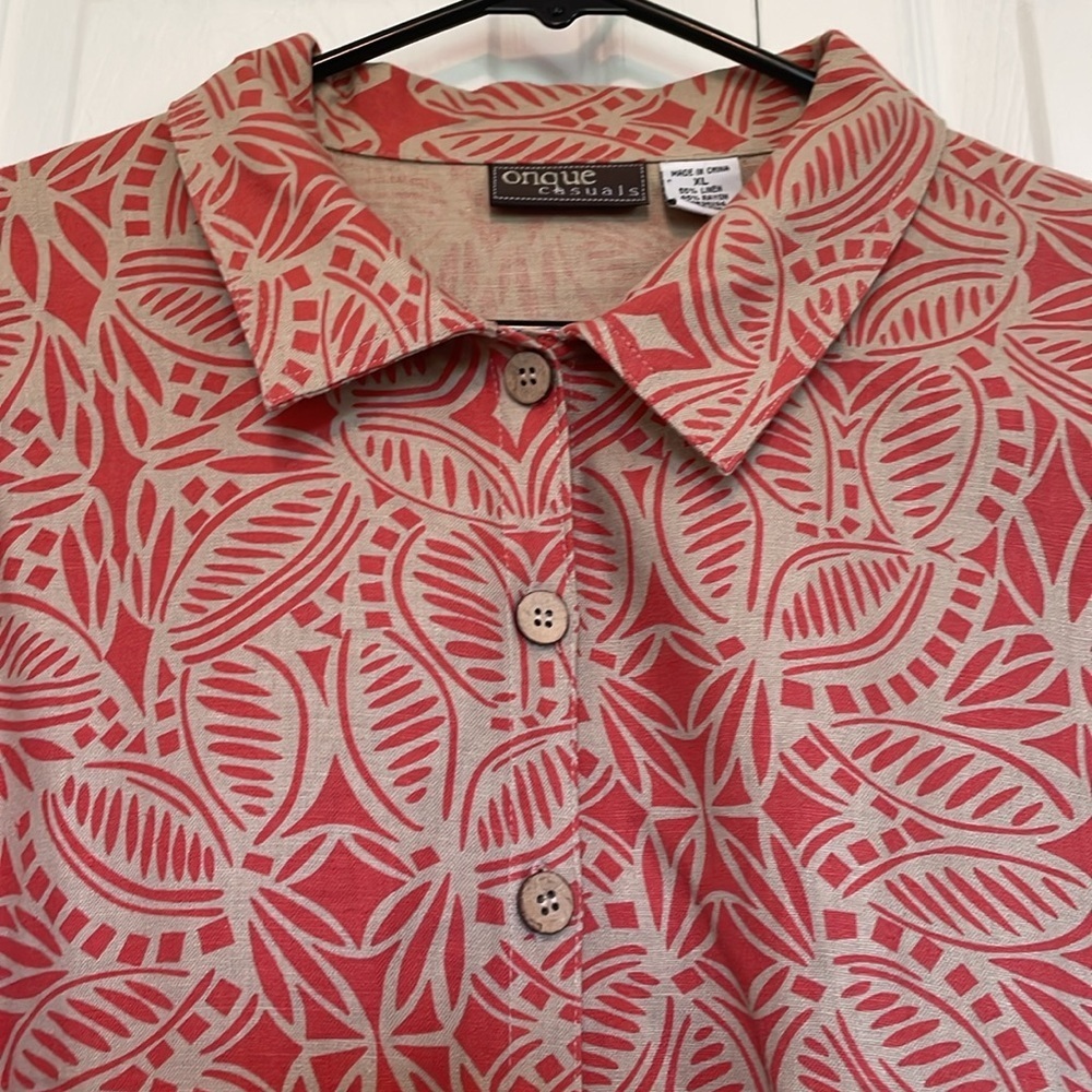 Onque Casuals XL coral blouse linen/rayon collar button down tropical foliage